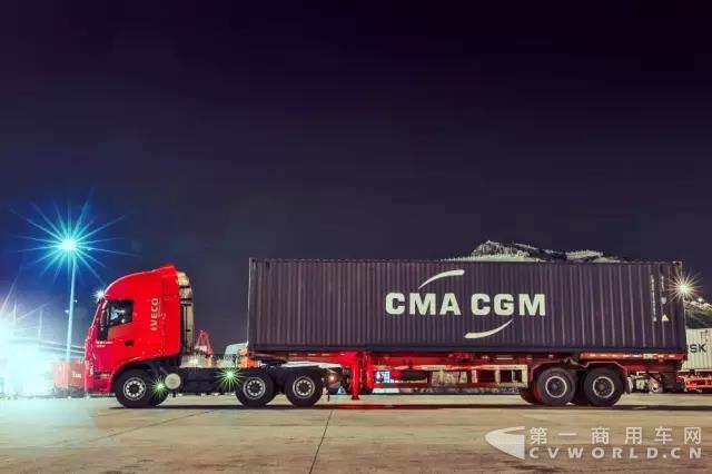 红岩杰狮港口牵引车7.jpg 红岩杰狮港口牵引车7.jpg