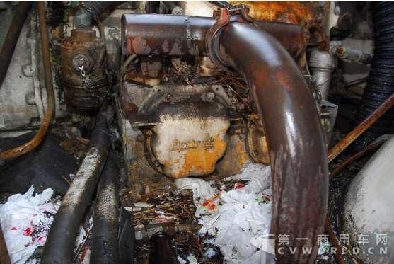 由于成本被军方淘汰的优秀卡车 1952款克莱斯勒T53 6.jpg 由于成本被军方淘汰的优秀卡车 1952款克莱斯勒T53 6.jpg