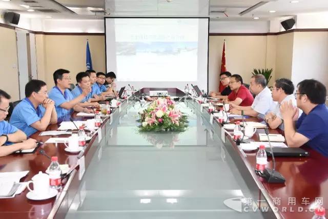 东风汽车股份有限公司客人访问法士特.jpg 东风汽车股份有限公司客人访问法士特.jpg