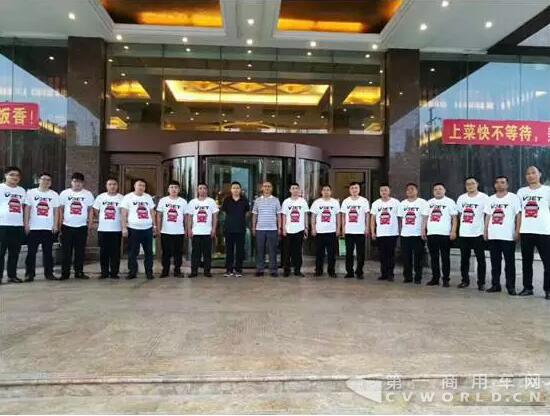 签单62台!北奔重卡产品体验活动青岛站完美收官2.jpg 签单62台!北奔重卡产品体验活动青岛站完美收官2.jpg