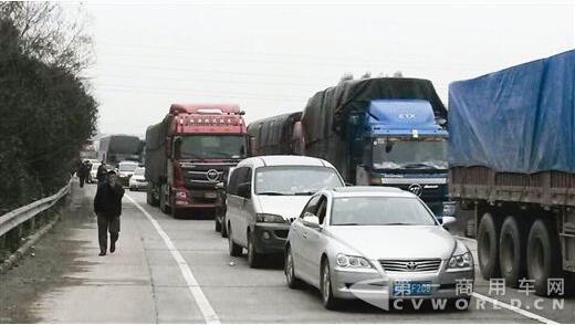 货车.jpg 货车.jpg