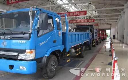 货车.jpg 货车.jpg
