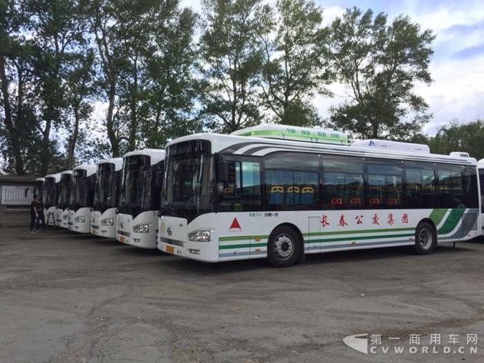 搭载康明斯B6.7G天然气发动机的公交车.jpg 搭载康明斯B6.7G天然气发动机的公交车.jpg
