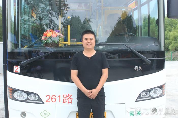 长春公交西北分公司二车队线路队长杨嘉锋.jpg 长春公交西北分公司二车队线路队长杨嘉锋.jpg