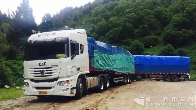 为藏区运输物资献爱心,联合卡车U550助力精准扶贫行动9.jpg 为藏区运输物资献爱心,联合卡车U550助力精准扶贫行动9.jpg