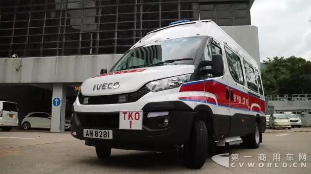 香港特区新购129辆依维柯巡逻车.jpg 香港特区新购129辆依维柯巡逻车.jpg