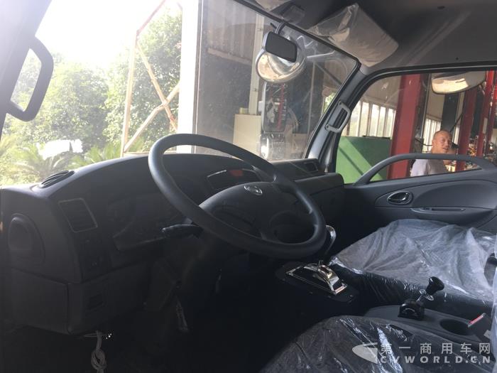全球首辆水氢燃料汽车诞生7.jpg 全球首辆水氢燃料汽车诞生7.jpg