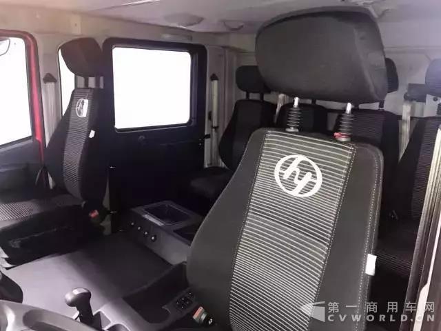 上汽红岩2.jpg