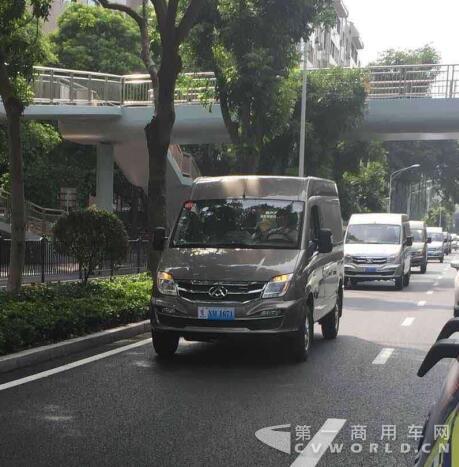 上汽大通V80感恩回馈钜惠来袭.jpg 上汽大通V80感恩回馈钜惠来袭.jpg