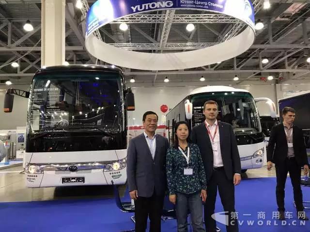 东风康明斯亮相东欧商用车展,助推合作伙伴进入国际市场.jpg 东风康明斯亮相东欧商用车展,助推合作伙伴进入国际市场.jpg