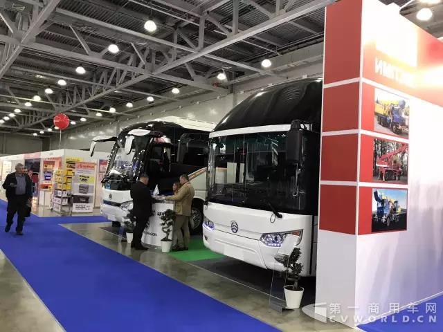 东风康明斯亮相东欧商用车展,助推合作伙伴进入国际市场1.jpg 东风康明斯亮相东欧商用车展,助推合作伙伴进入国际市场1.jpg
