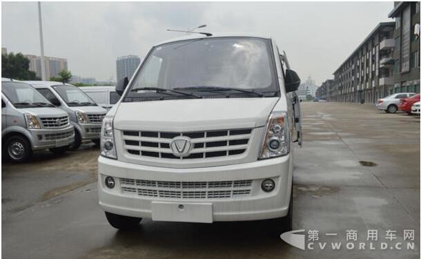 成功汽车.jpg 成功汽车.jpg
