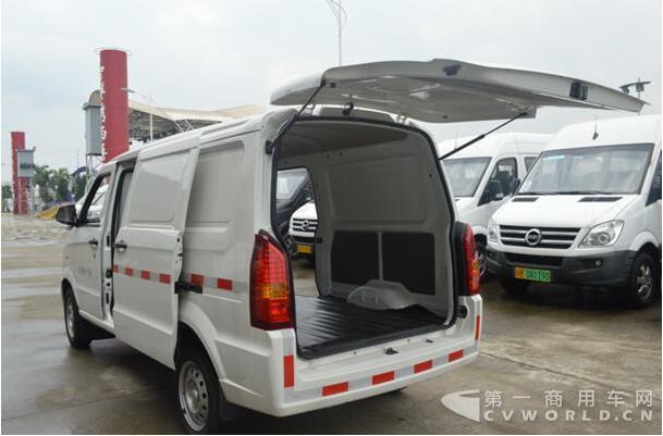 成功汽车2.jpg 成功汽车2.jpg