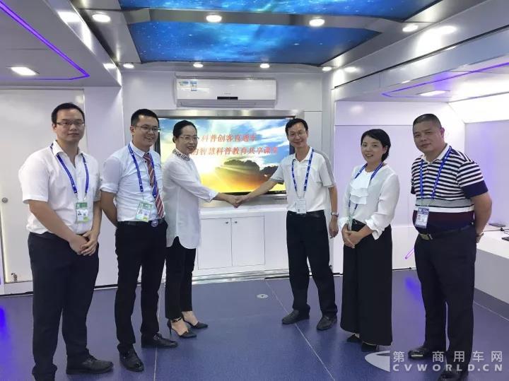 乘龙军团集结东盟博览会!5.jpg 乘龙军团集结东盟博览会!5.jpg