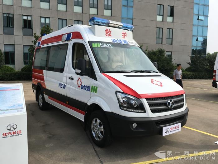 北汽长江纯电动救护车 (2).jpg