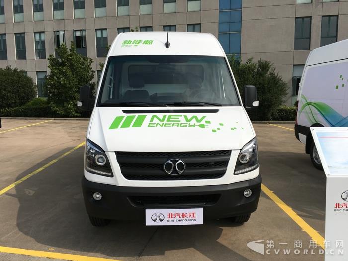 纯电动厢式运输车21.jpg