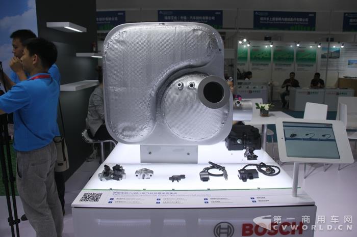 博世商用车国六尾气后处理系统集成.jpg 博世商用车国六尾气后处理系统集成.jpg