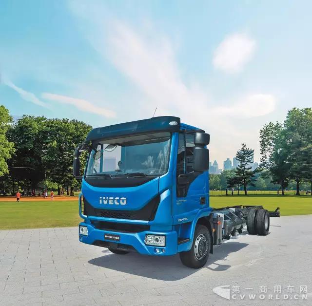 适应城市运输的Eurocargo NP 卡车.jpg 适应城市运输的Eurocargo NP 卡车.jpg