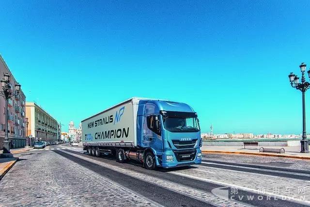 革命性的重型长途运输卡车Stralis NP.jpg 革命性的重型长途运输卡车Stralis NP.jpg