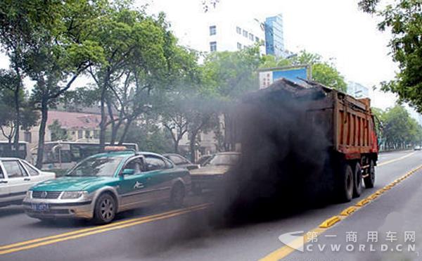 提前淘汰老旧柴油车最高补10万 今天起至明年报废补助最多1.jpg 提前淘汰老旧柴油车最高补10万 今天起至明年报废补助最多1.jpg