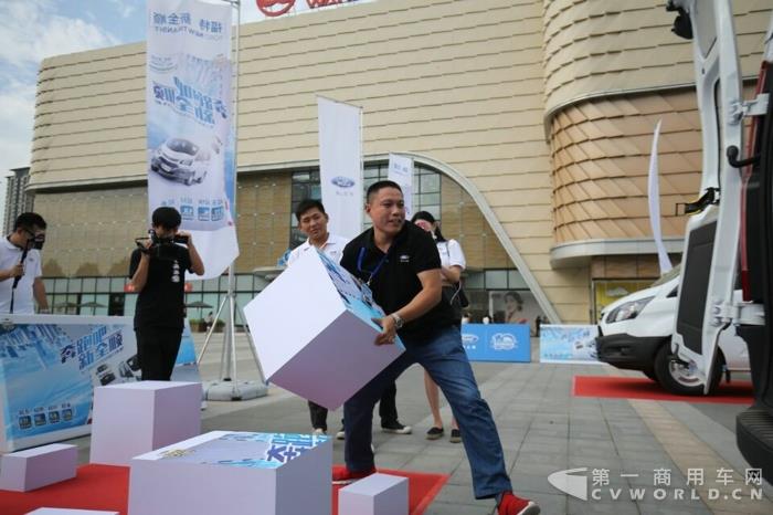 装箱拼图.jpg 装箱拼图.jpg