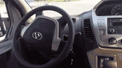 EV80无人轻型厢式货1.gif EV80无人轻型厢式货1.gif