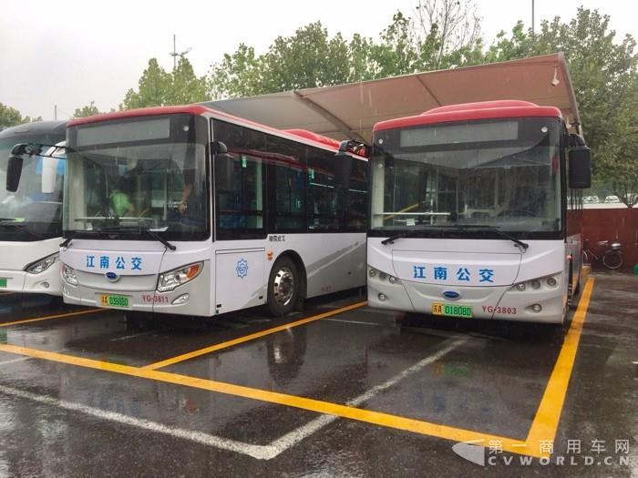 南京金龙4.jpg 南京金龙4.jpg
