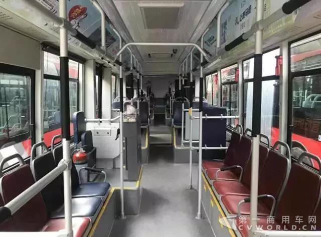 银隆新能源18米纯电动BRT在北京长安街正式运营2.jpg 银隆新能源18米纯电动BRT在北京长安街正式运营2.jpg