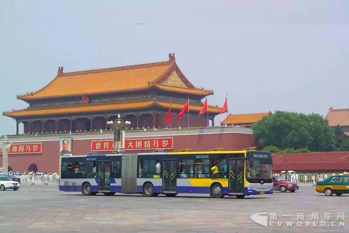 BJ6180C8CTD液化天然气通道空调车.jpg BJ6180C8CTD液化天然气通道空调车.jpg