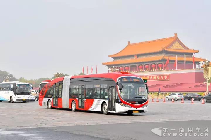 银隆18米纯电动城市公交.jpg 银隆18米纯电动城市公交.jpg