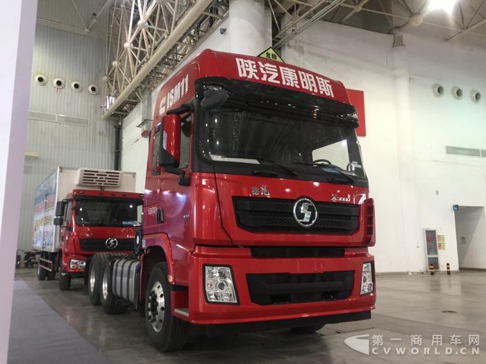 陕汽X3000牵引车 (2).jpg 陕汽X3000牵引车 (2).jpg