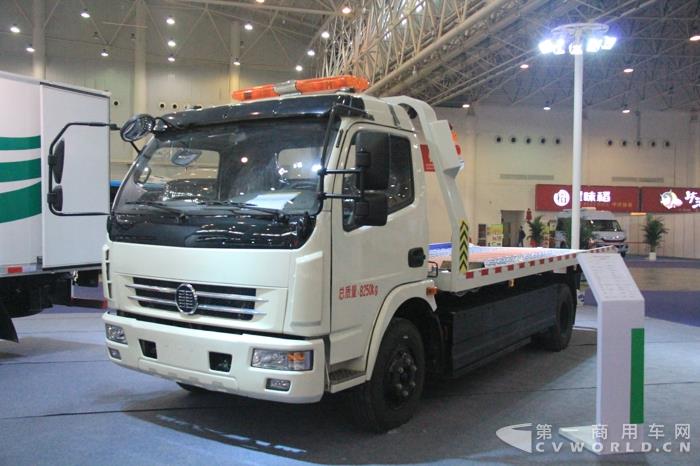 楚风牌纯电动清障车 (1).jpg