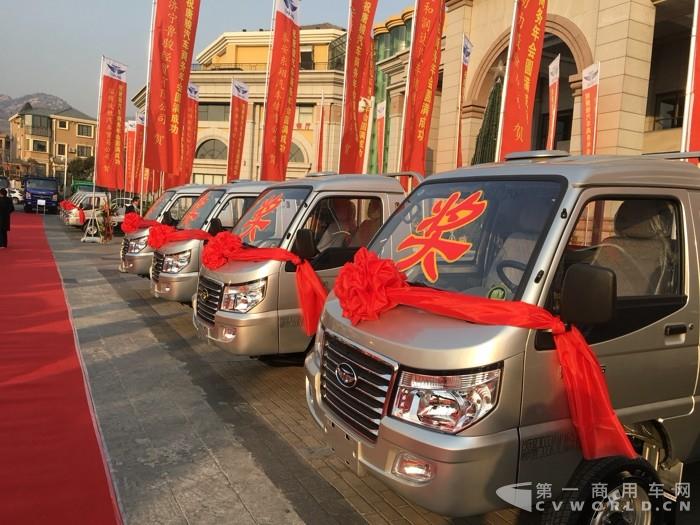 唐骏汽车年会场外展车.jpg (2).jpg 唐骏汽车年会场外展车.jpg (2).jpg