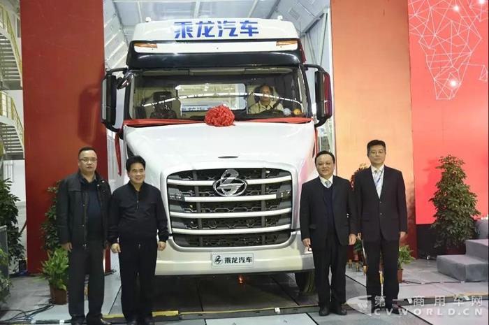 开启新征程!东风柳汽柳东商用车基地整车下线仪式圆满举行!4.jpg 开启新征程!东风柳汽柳东商用车基地整车下线仪式圆满举行!4.jpg