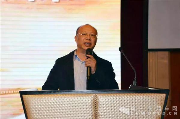上汽红岩互联网梦想卡车安徽阜阳发布会火爆开启3.jpg 上汽红岩互联网梦想卡车安徽阜阳发布会火爆开启3.jpg