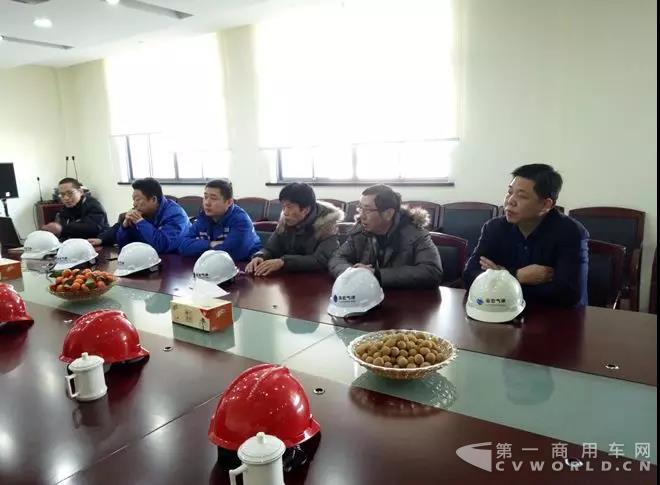 联合卡车首批柴油危险品牵引车助力金宏气体物流运输3.jpg 联合卡车首批柴油危险品牵引车助力金宏气体物流运输3.jpg