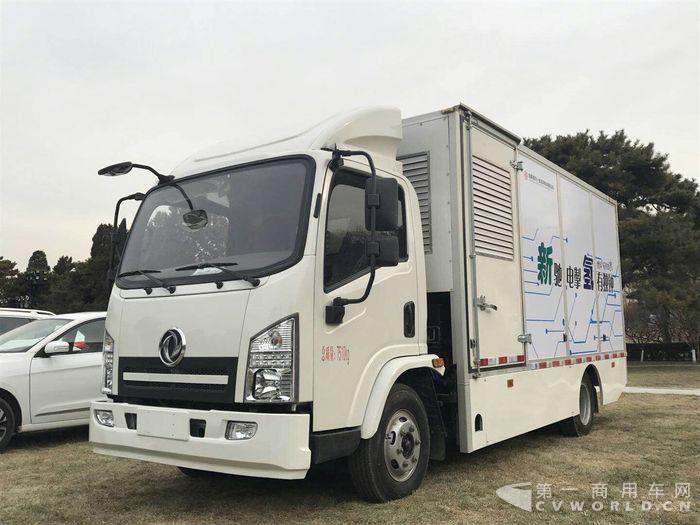 东风氢燃料厢式货车.jpg