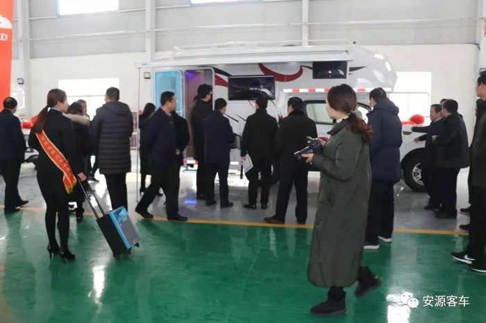 唐河生产基地落成 安源完善云领和克劳德战略发展布局7.jpg 唐河生产基地落成 安源完善云领和克劳德战略发展布局7.jpg