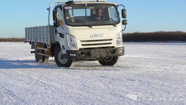 江铃轻卡凯锐800HP 4.jpg 江铃轻卡凯锐800HP 4.jpg