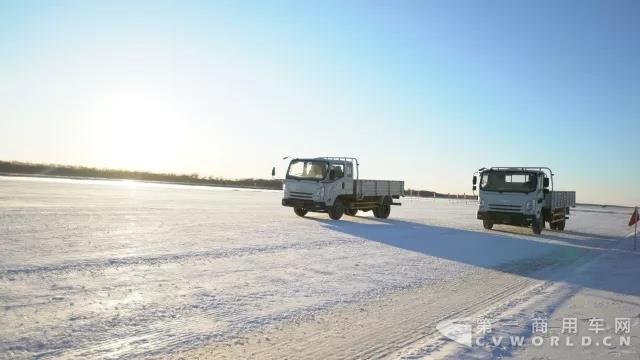 江铃轻卡凯锐800HP.jpg 江铃轻卡凯锐800HP.jpg