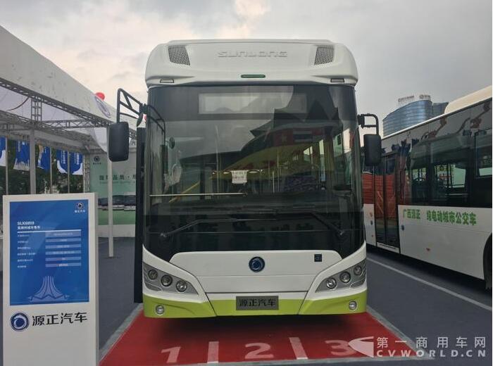 申龙客车.jpg 申龙客车.jpg