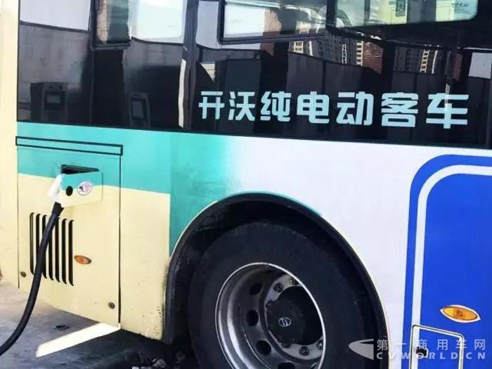 不惧零下40度,南京金龙“冰城”极寒模式完美开跑3.jpg 不惧零下40度,南京金龙“冰城”极寒模式完美开跑3.jpg
