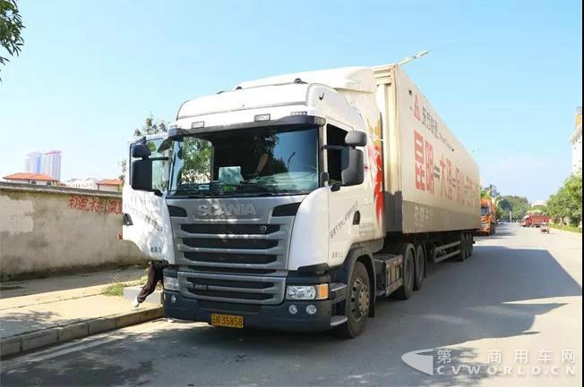 40公里下坡不踩一脚刹车!跟车斯堪尼亚G450感受云南高速.jpg 40公里下坡不踩一脚刹车!跟车斯堪尼亚G450感受云南高速.jpg