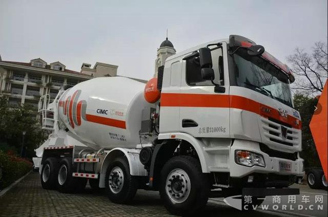 复合工况,主打轻量化!联合卡车8x4搅拌车测评1.jpg 复合工况,主打轻量化!联合卡车8x4搅拌车测评1.jpg