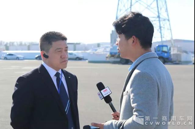 绿色品质再现,英雄城下共话新能源公交未来3.jpg 绿色品质再现,英雄城下共话新能源公交未来3.jpg
