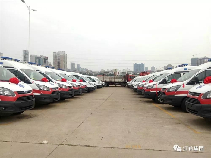 为生命护航!70辆福特新全顺救护车交付.jpg 为生命护航!70辆福特新全顺救护车交付.jpg
