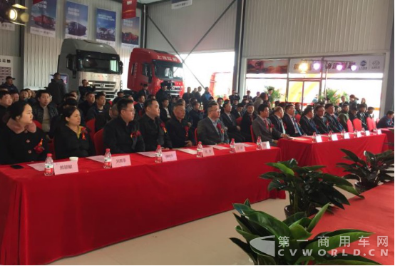 红岩亮剑,华北在握,上汽红岩唐山赐吉4S店盛大启航179.png 红岩亮剑,华北在握,上汽红岩唐山赐吉4S店盛大启航179.png