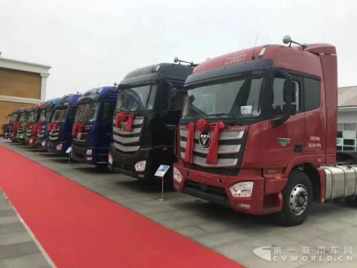 欧曼经销商临沂区域1000台交车活动,打响交车开局战!2.jpg 欧曼经销商临沂区域1000台交车活动,打响交车开局战!2.jpg