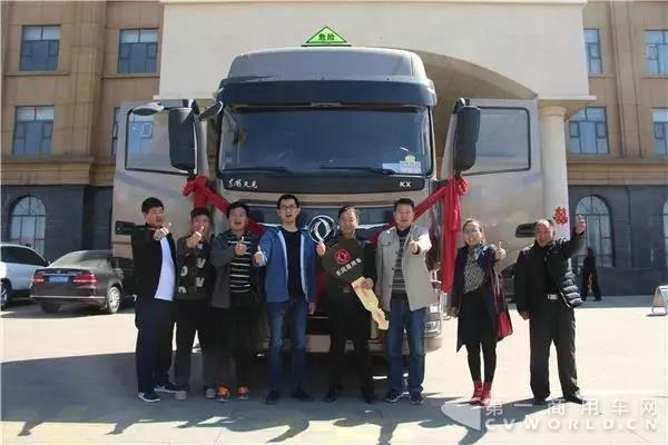 全国首台!东风天龙旗舰ISZ520危化品运输车登陆河北行唐9.jpg 全国首台!东风天龙旗舰ISZ520危化品运输车登陆河北行唐9.jpg