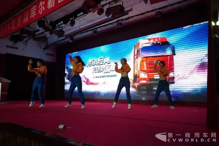 助阵大西北交通运输 新J6北方款驰骋新疆.jpg 助阵大西北交通运输 新J6北方款驰骋新疆.jpg